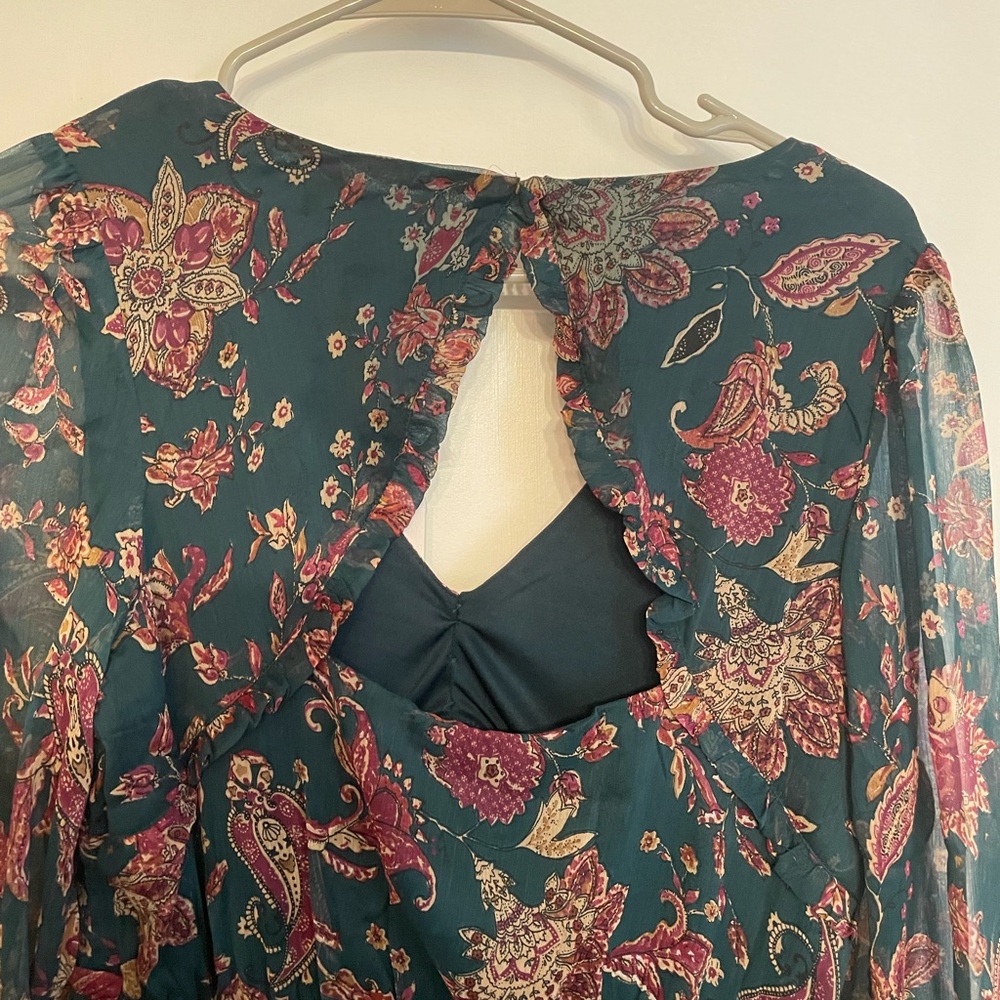 NWT Band of the Free BOG Dress Small Run the World Pine Berry Boho Floral Flowy - Picture 9 of 9